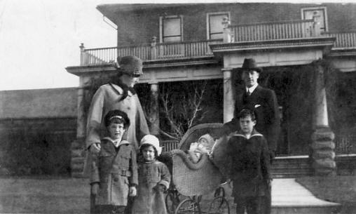 Yelland Family in Peterborough 1919